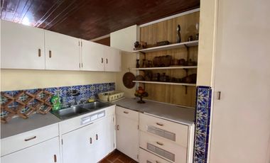 SAN FRANCISCO / PARQUE OMAR / 3 HABITACION / PISCINA / 804 M2 /JC