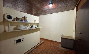 SAN FRANCISCO / PARQUE OMAR / 3 HABITACION / PISCINA / 804 M2 /JC