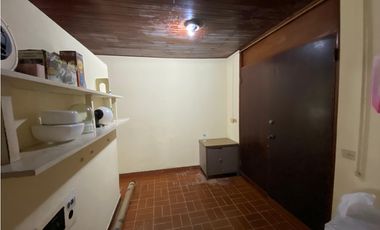 SAN FRANCISCO / PARQUE OMAR / 3 HABITACION / PISCINA / 804 M2 /JC