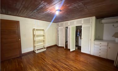 SAN FRANCISCO / PARQUE OMAR / 3 HABITACION / PISCINA / 804 M2 /JC