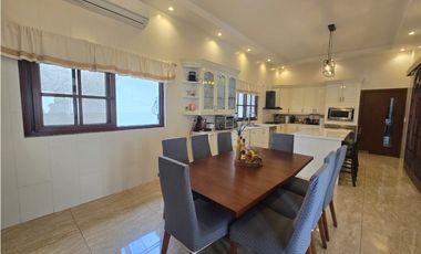 Casa en alquiler - Costa del Este  - D.D