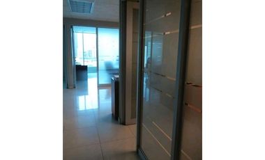 OFICINA EN MARBELLA  TORRE BANESCO FULL  AMOBLADA 186M2