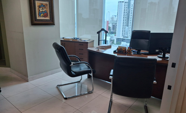 OFICINA EN MARBELLA  TORRE BANESCO FULL  AMOBLADA 186M2