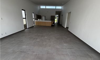 CONDADO DEL REY / ALTOS DE PANAMA / BARRIO ALTO / 410M / 3 HABITACION