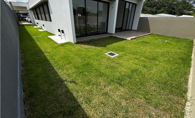 CONDADO DEL REY / ALTOS DE PANAMA / BARRIO ALTO / 410M / 3 HABITACION