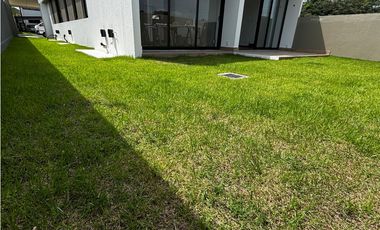 CONDADO DEL REY / ALTOS DE PANAMA / BARRIO ALTO / 410M / 3 HABITACION
