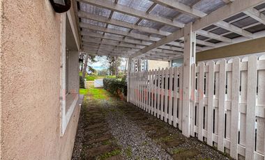 DE LAS HESPÉRIDES 1693 - TRIPLEX A LA VENTA EN PINAMAR