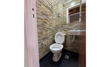 H.YRIGOYEN 1460, DPTO DE 3 AMBIENTES A LA CALLE CON BALCON -