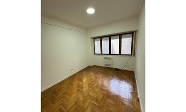H.YRIGOYEN 1460, DPTO DE 3 AMBIENTES A LA CALLE CON BALCON -