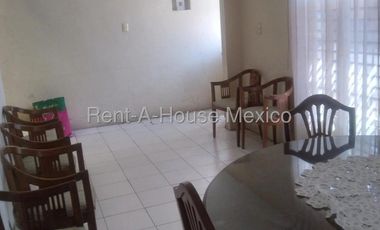 Casa en Venta en Calle Sur , San Jose RU 25-1900.