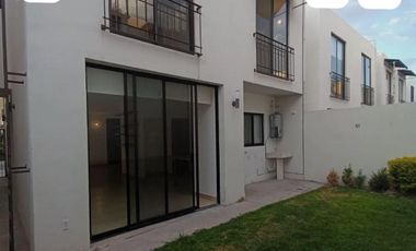 Casa en  Renta en Condominio Triana Cumbres del Lago, Querétaro