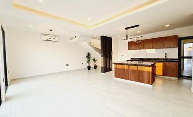 Casa en VENTA en Punto LOMAS | Equipada