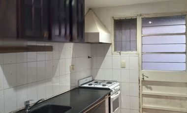 VENTA CASA CUATRO AMBIENTES CON PATIO EN ESPELETA