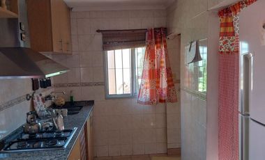 VENTA DE CASA CON PARQUE MAS DEPARTAMENTO EN LANUS