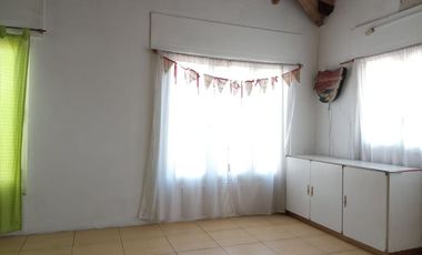 4 AMBIENTES - GRAN PARQUE- PILETA- PERMUTA-