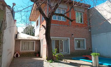 4 AMBIENTES - GRAN PARQUE- PILETA- PERMUTA-