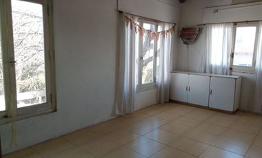 4 AMBIENTES - GRAN PARQUE- PILETA- PERMUTA-
