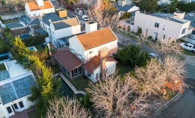 VENTA CASA EN BARRIO PRIVADO LOS MIRASOLES