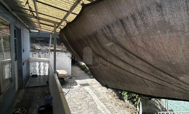 Casa en venta en Tequexquináhuac con uso de suelo mixto