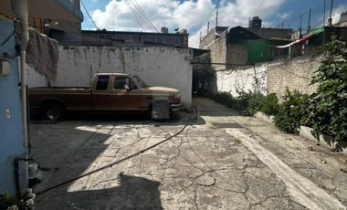 Casa en venta en Tequexquináhuac con uso de suelo mixto