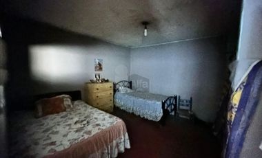 Casa en venta en Tequexquináhuac con uso de suelo mixto