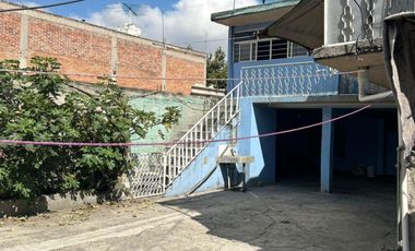 Casa en venta en Tequexquináhuac con uso de suelo mixto