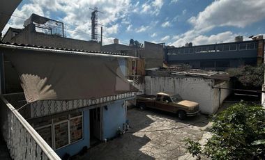 Casa en venta en Tequexquináhuac con uso de suelo mixto
