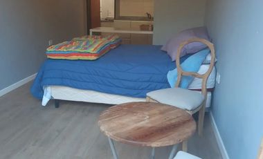 COMPLEJO COMPLET0: 8 DTPS ,DUPLEX Y LOCAL COMERC.