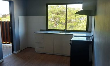 COMPLEJO COMPLET0: 8 DTPS ,DUPLEX Y LOCAL COMERC.