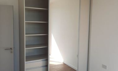 COMPLEJO COMPLET0: 8 DTPS ,DUPLEX Y LOCAL COMERC.