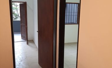 COMPLEJO COMPLET0: 8 DTPS ,DUPLEX Y LOCAL COMERC.