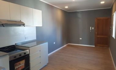 COMPLEJO COMPLET0: 8 DTPS ,DUPLEX Y LOCAL COMERC.