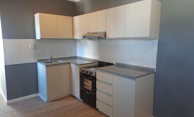 COMPLEJO COMPLET0: 8 DTPS ,DUPLEX Y LOCAL COMERC.