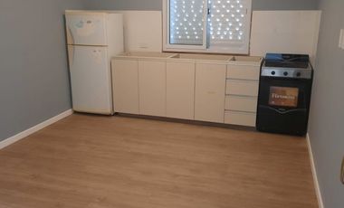 COMPLEJO COMPLET0: 8 DTPS ,DUPLEX Y LOCAL COMERC.