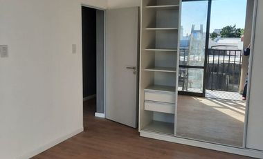 COMPLEJO COMPLET0: 8 DTPS ,DUPLEX Y LOCAL COMERC.