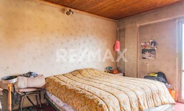 CASA  Y SALÓN COMERCIAL EN VENTA