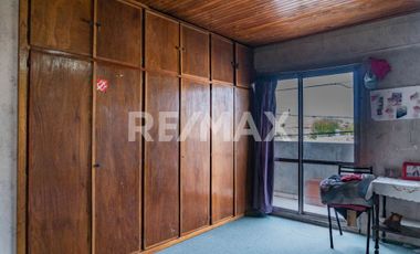 CASA  Y SALÓN COMERCIAL EN VENTA