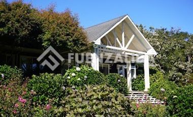 Casa en Arriendo en Playa Nicklicheck