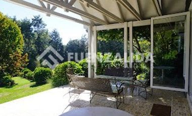 Casa en Arriendo en Playa Nicklicheck