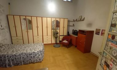 Venta casa 6 ambientes Excelente ubicacion