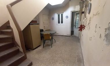 Venta casa 6 ambientes Excelente ubicacion