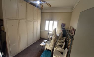 Venta casa 6 ambientes Excelente ubicacion