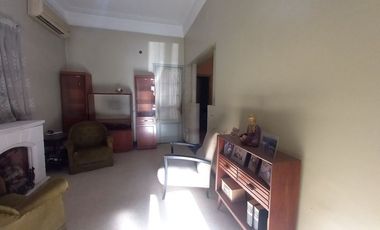 Venta casa 6 ambientes Excelente ubicacion