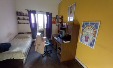 Venta casa 6 ambientes Excelente ubicacion