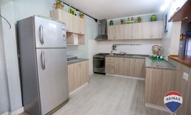 CASA 5 AMBIENTES EN VENTA EN MONTE GRANDE