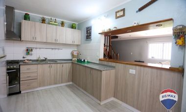 CASA 5 AMBIENTES EN VENTA EN MONTE GRANDE