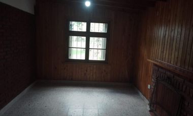 Casa en venta - 2 Dormitorios 2 Baños - Miramar