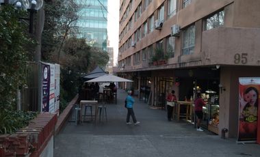 LUIS THAYER OJEDA, PROVIDENCIA, A PASOS DEL METRO