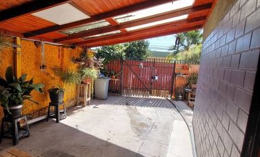 SE VENDE CASA ESQUINA EN LIMACHE