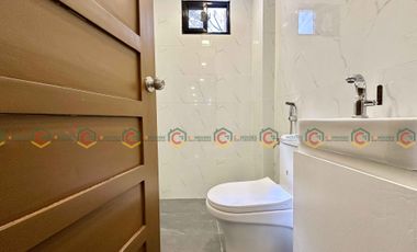 For Rent: Elegant 3-Bedroom Unit with Pool Access and Parking